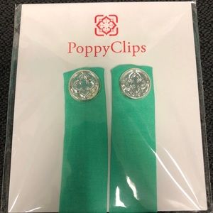 Poppy clips